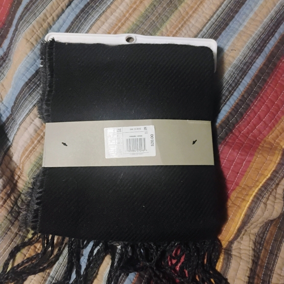 New hat and scarf - Picture 2 of 2